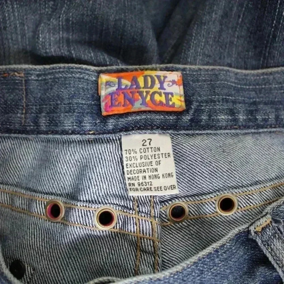 Lady Enyce Medium Wash Size 27 Patches Y2K - Picture 2 of 6